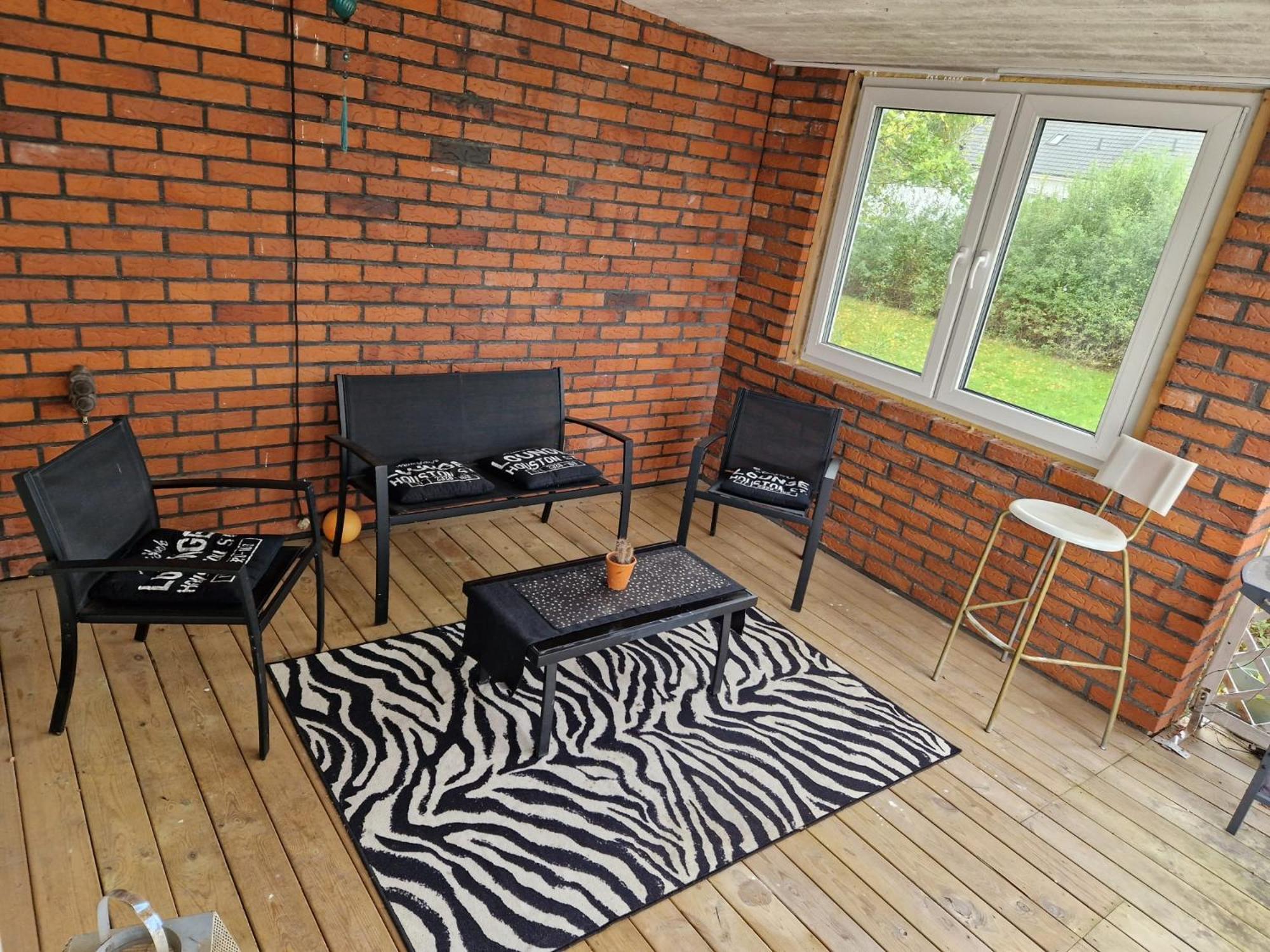 Villa Med Egen Parkering. Moejlighet Att Boka Fran 1 Och Upp Till 5 Personer. Όρεμπρο Εξωτερικό φωτογραφία