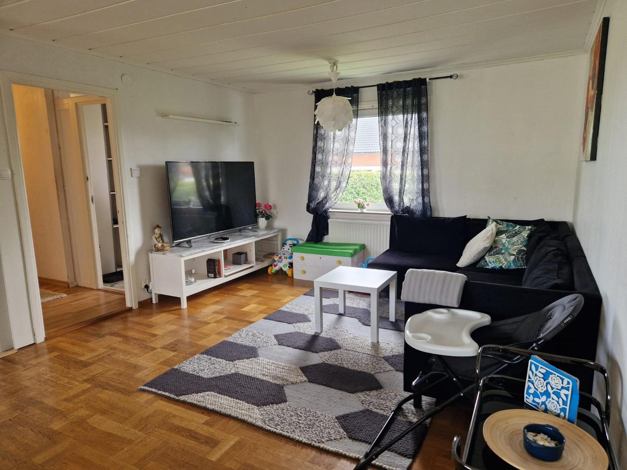 Villa Med Egen Parkering. Moejlighet Att Boka Fran 1 Och Upp Till 5 Personer. Όρεμπρο Εξωτερικό φωτογραφία