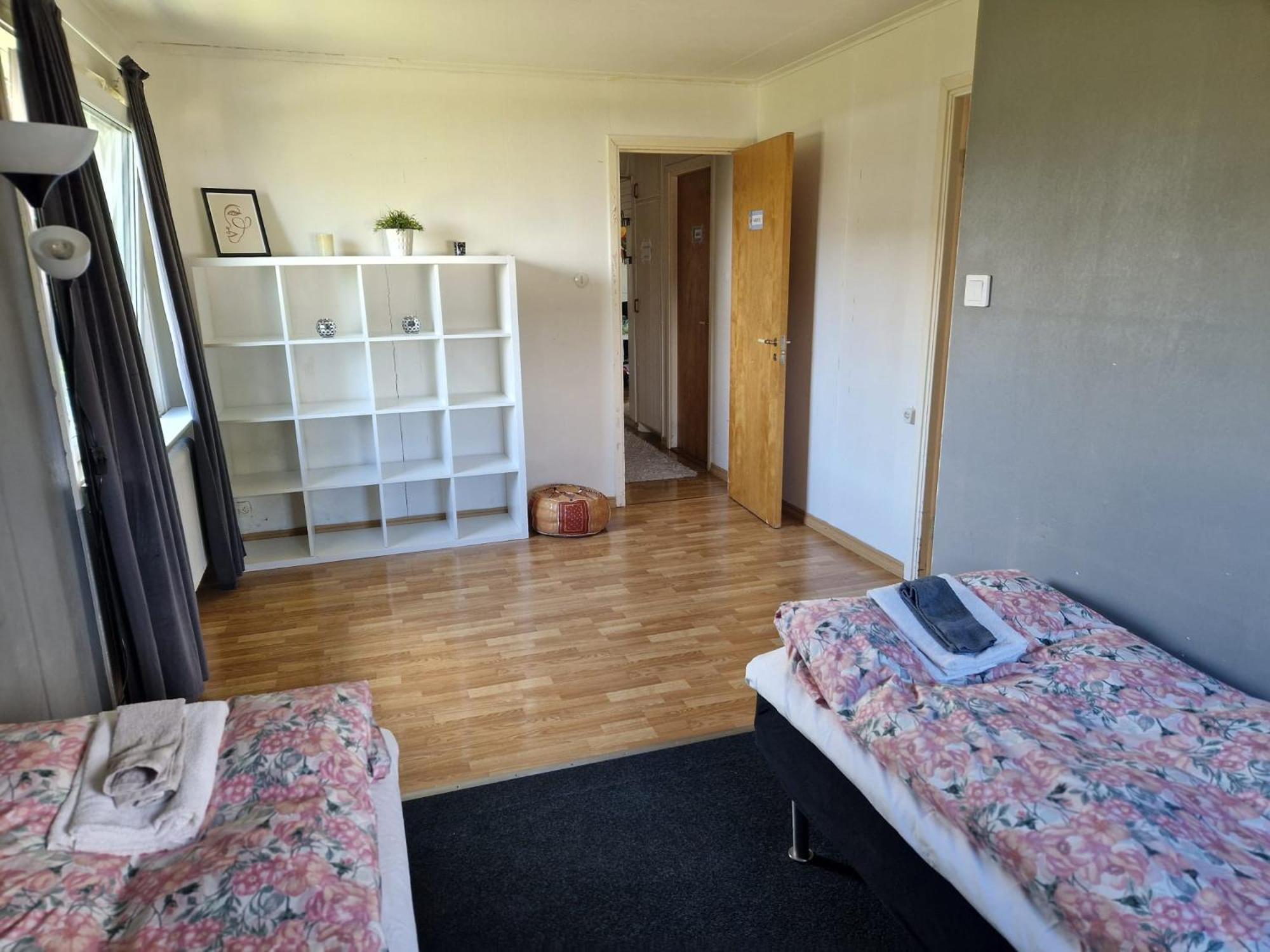 Villa Med Egen Parkering. Moejlighet Att Boka Fran 1 Och Upp Till 5 Personer. Όρεμπρο Εξωτερικό φωτογραφία